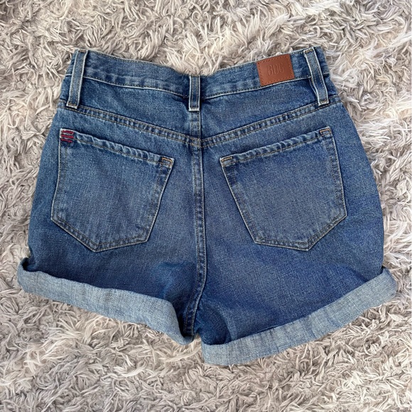 BDG Women's Blue Denim high rise mom Shorts size 27 - Picture 2 of 3
